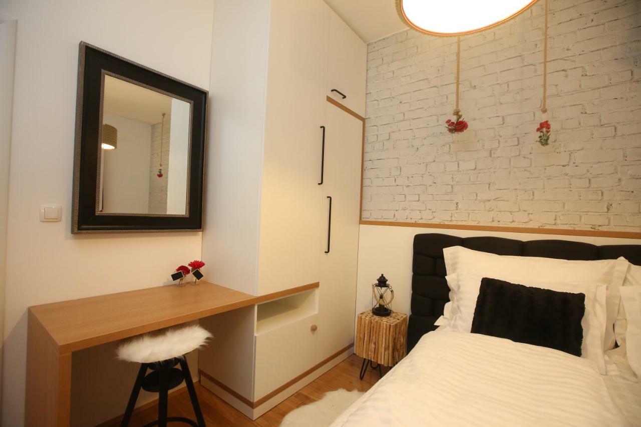 Appartamento Apartman Delux Brkic Lozovac Esterno foto
