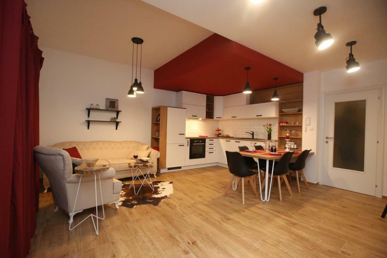 Appartamento Apartman Delux Brkic Lozovac Esterno foto