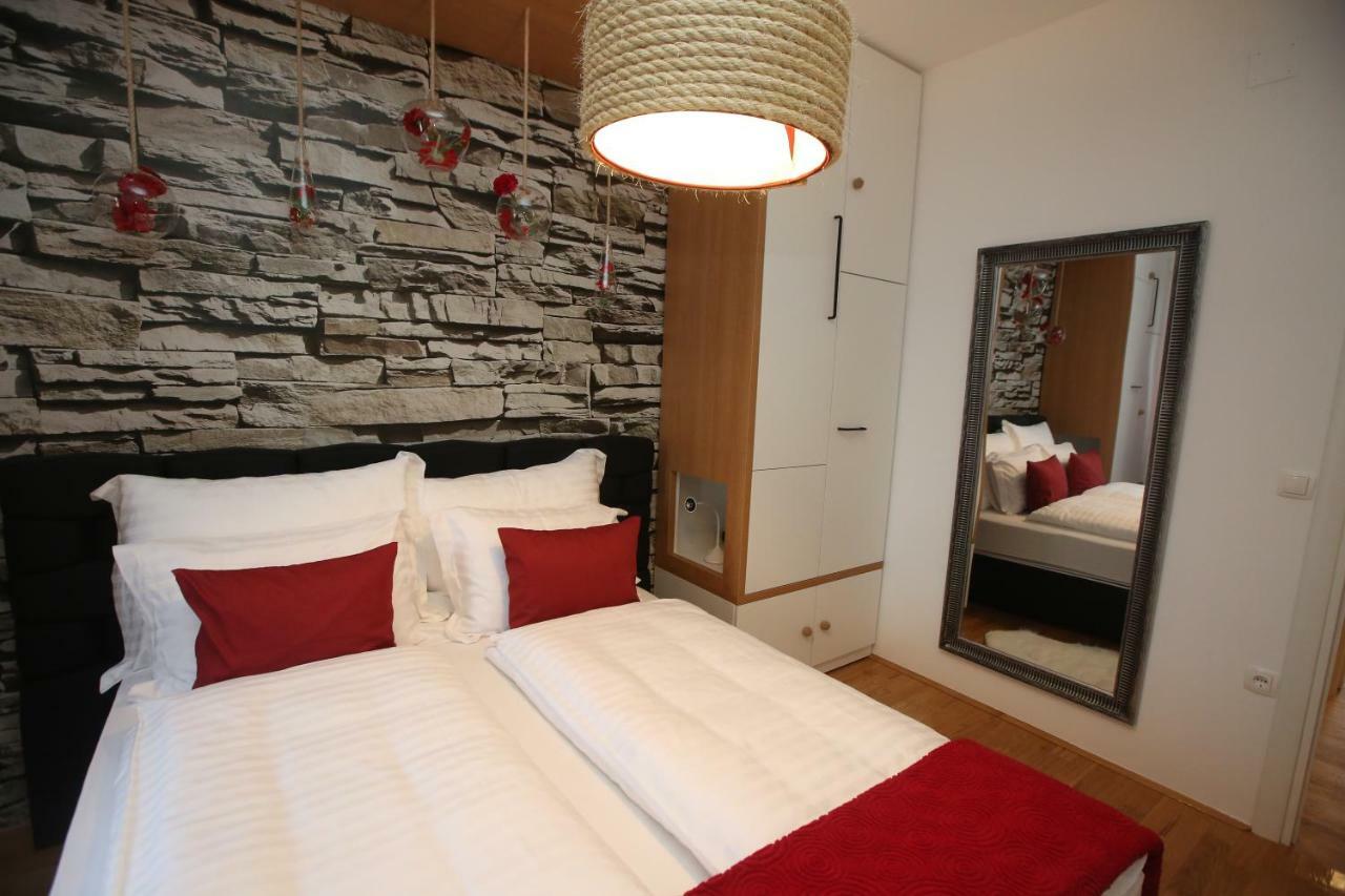 Appartamento Apartman Delux Brkic Lozovac Esterno foto
